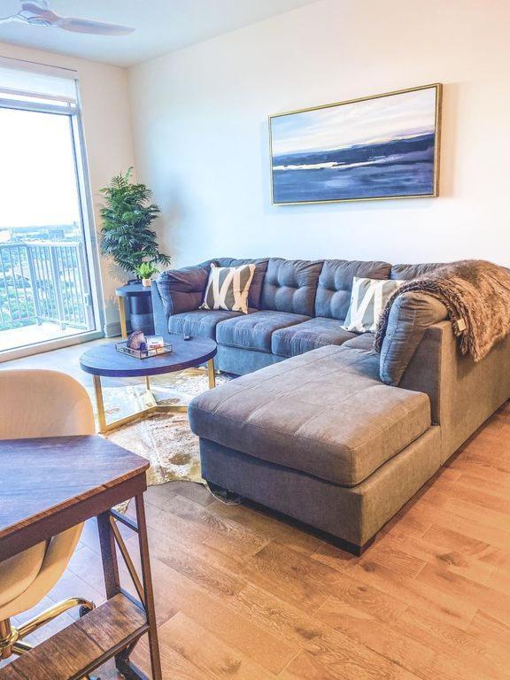 Medcenter Vacation Glasspad Skyline Views, 1 Free Prking Spot, Sleeps 4, Ask For Rental Car Option 休斯敦 外观 照片